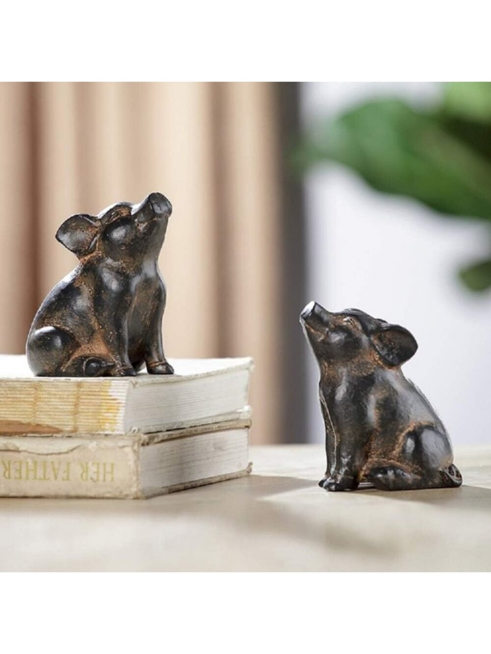 Charming Cast Iron Pig Decor - Set of 2 for Home & Garden, Rustic Farmhouse